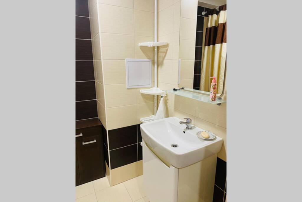 Apartman Solax, Ucnovska 8, Kosice Saca Buitenkant foto